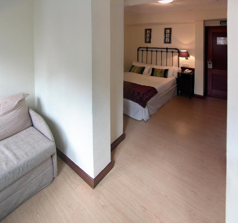 Hotel Real Santiago de Compostela Quarto foto